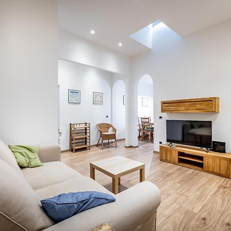 Roommo Via Dei Pilastri Giada Firenze Bagian luar foto