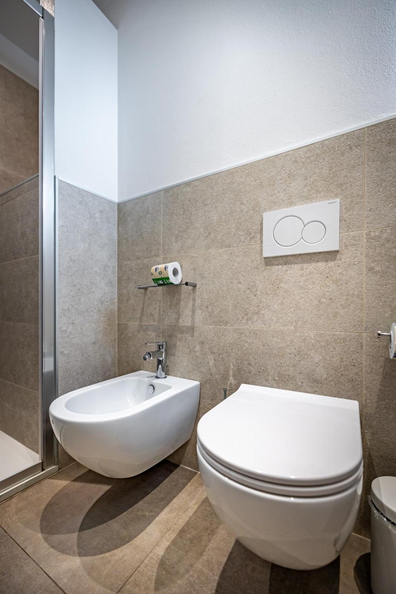 Roommo Via Dei Pilastri Giada Firenze Bagian luar foto